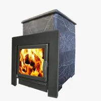 Печь-камин чугунная для бани "Воевода-ФЛАГМАН" 20 в КАМЕННОЙ ОБЛИЦОВКЕ